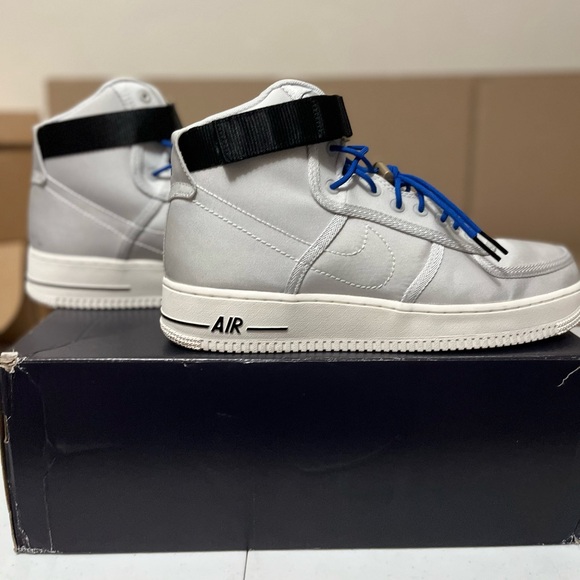 NIKE Men Air Force 1’s High👟 Reflective with blue laces size 10.5🩶 - Picture 2 of 6
